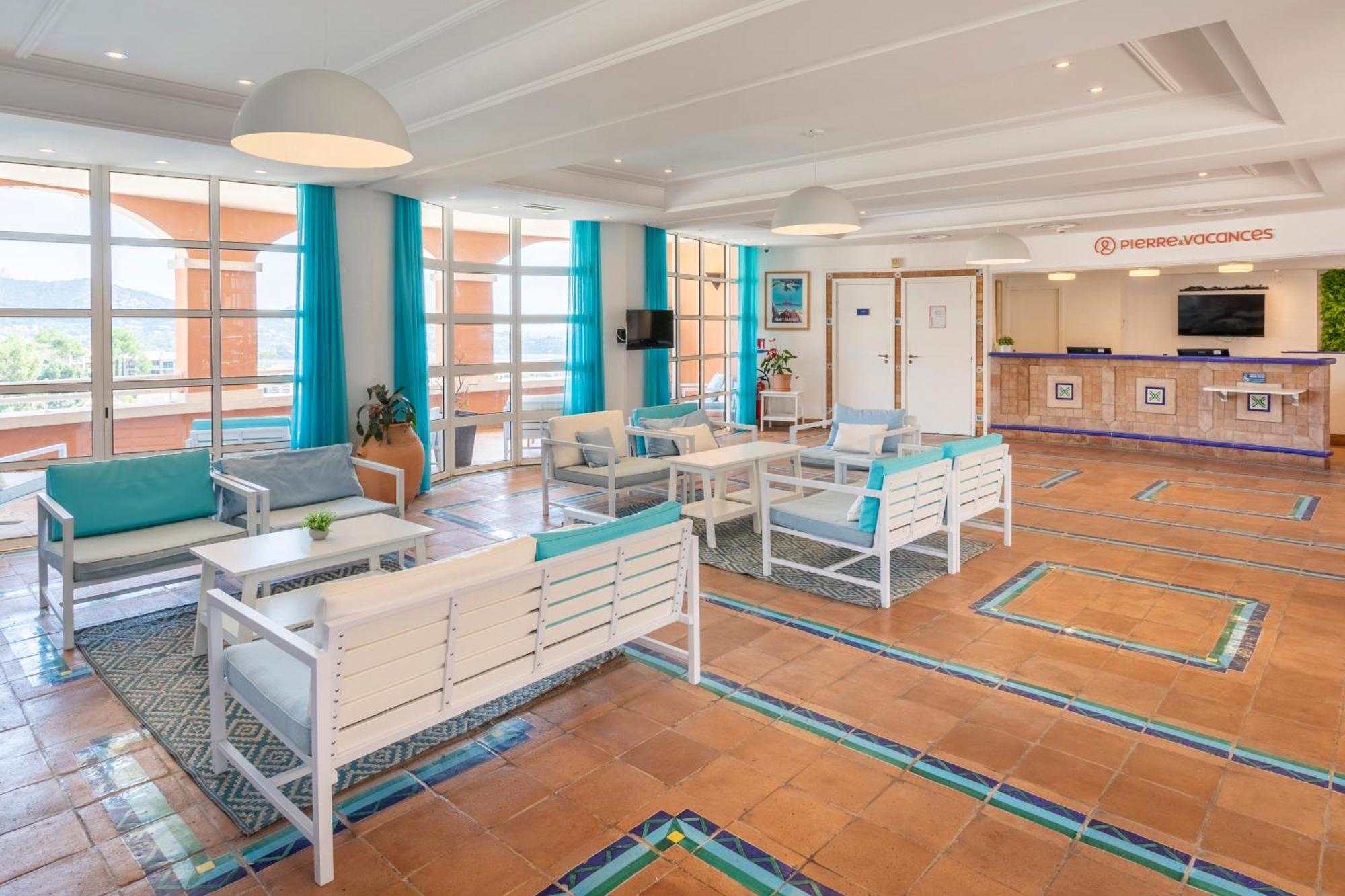 Hotel De L'Esterel Pierre & Vacances Saint-Raphaël Dış mekan fotoğraf