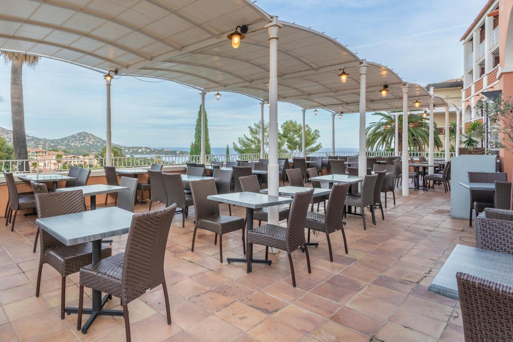 Hotel De L'Esterel Pierre & Vacances Saint-Raphaël Dış mekan fotoğraf