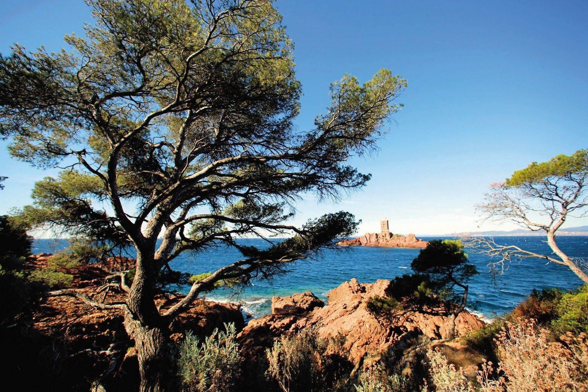 Hotel De L'Esterel Pierre & Vacances Saint-Raphaël Dış mekan fotoğraf